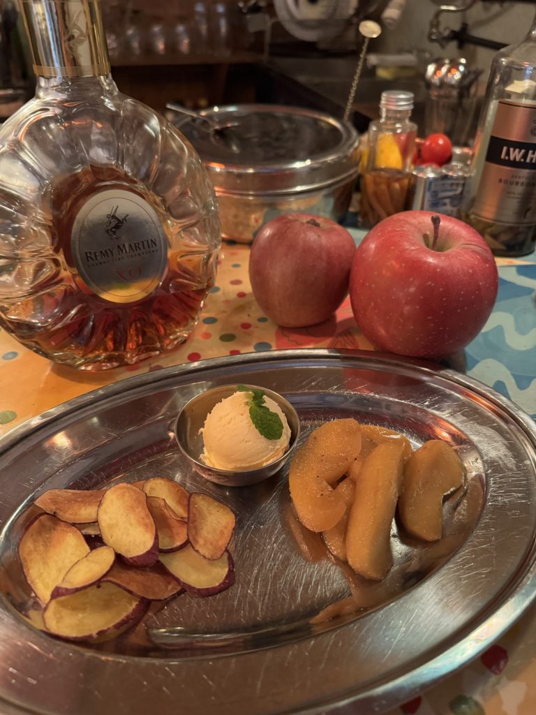 りんごのシナモンバターキャラメルソテー