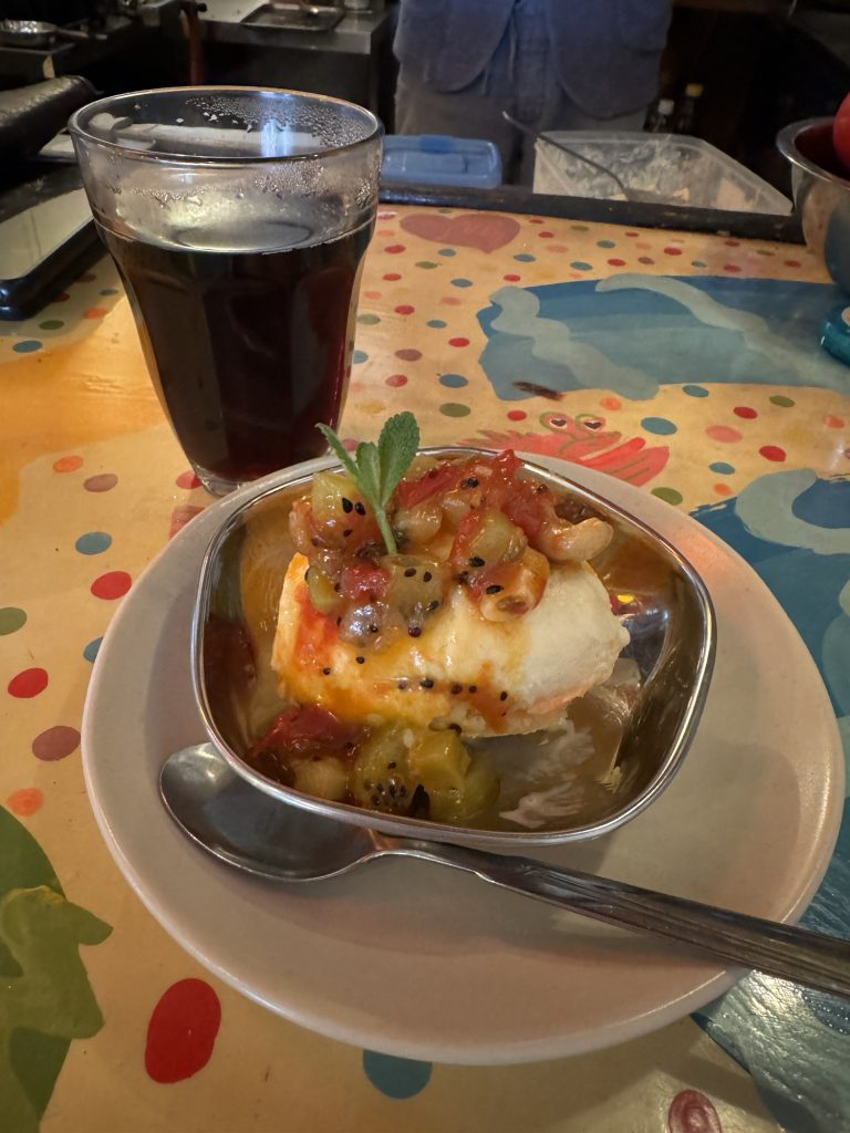 フルーツナッツのチャツネヨーグルトアイス