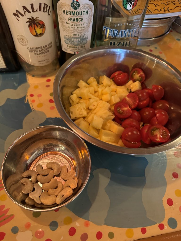 フルーツナッツのチャツネ パイナップルとミニトマトver.