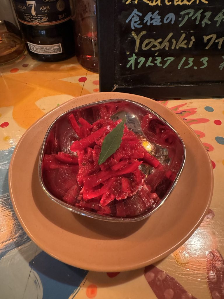 ビーツとデーツとレーズンのアチャール