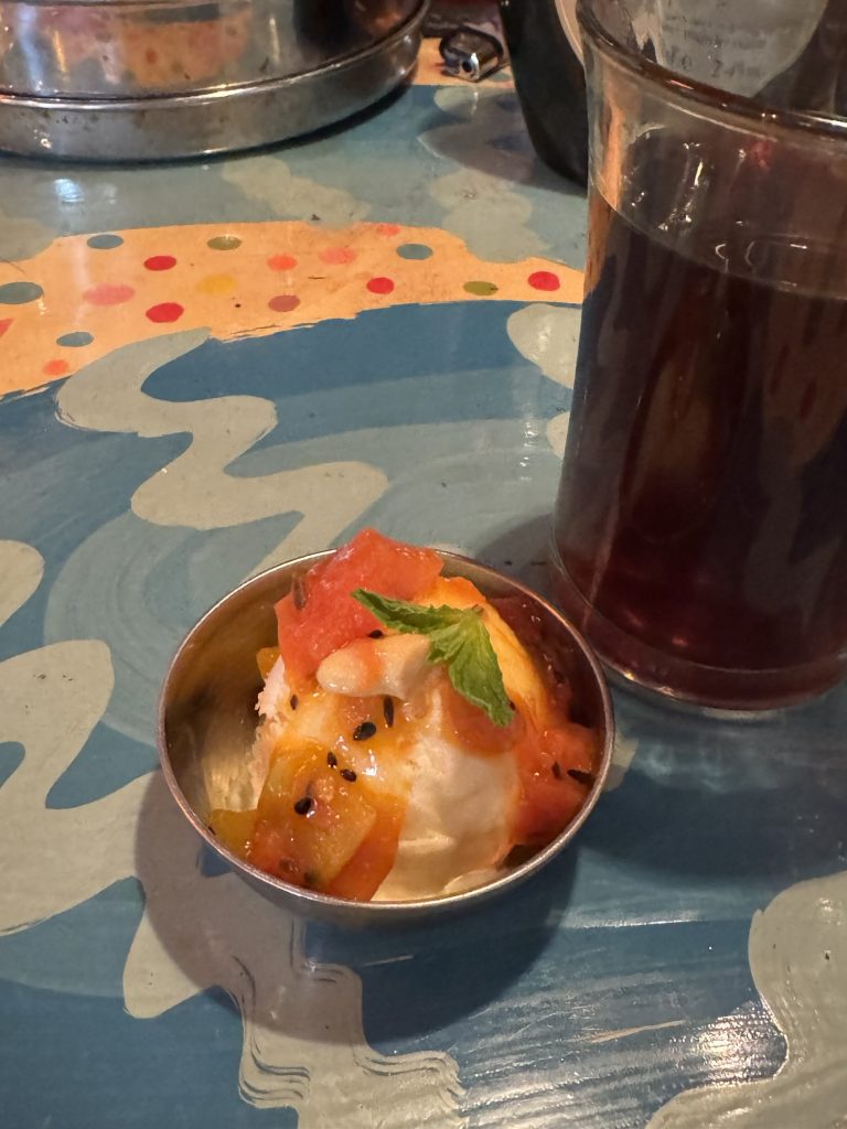 フルーツナッツチャツネのヨーグルトアイス