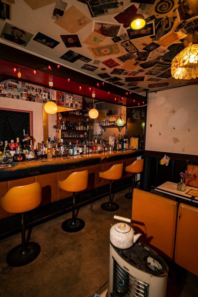 お酒とスパイスを楽しむ大人の隠れ家BAR インドハウスバーKizO