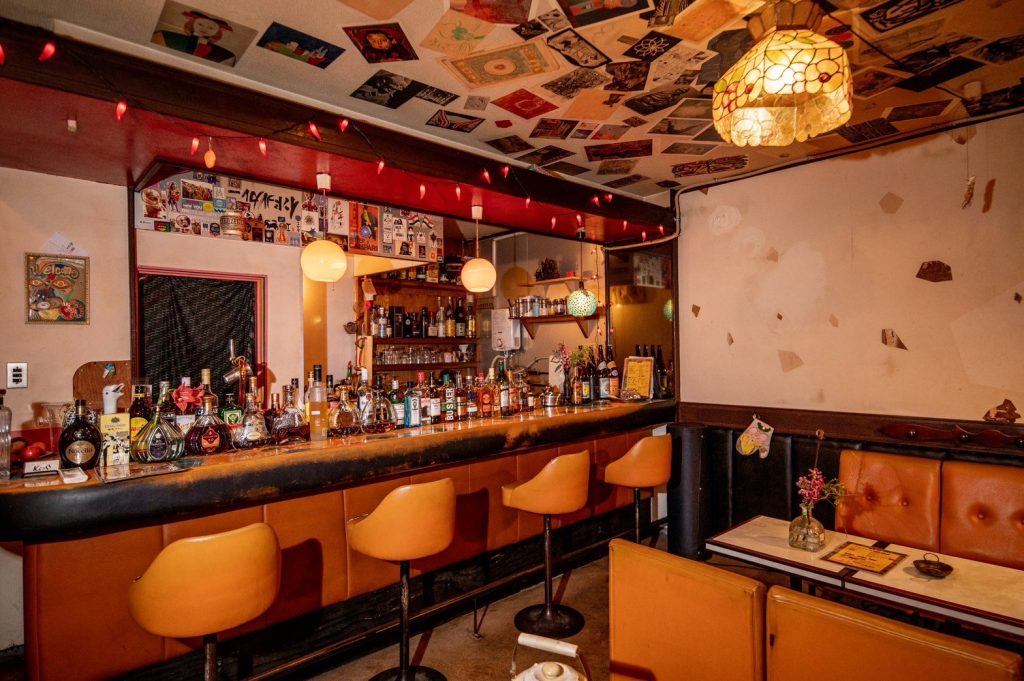 お酒とスパイスを楽しむ大人の隠れ家BAR インドハウスバーKizO