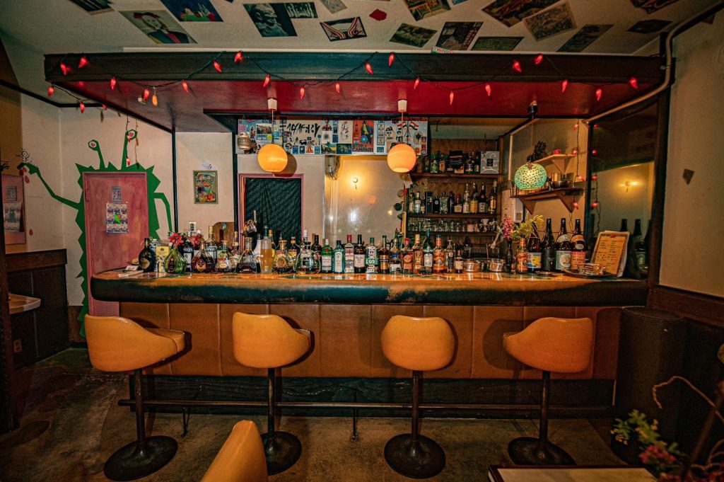 お酒とスパイスを楽しむ大人の隠れ家BAR インドハウスバーKizO
