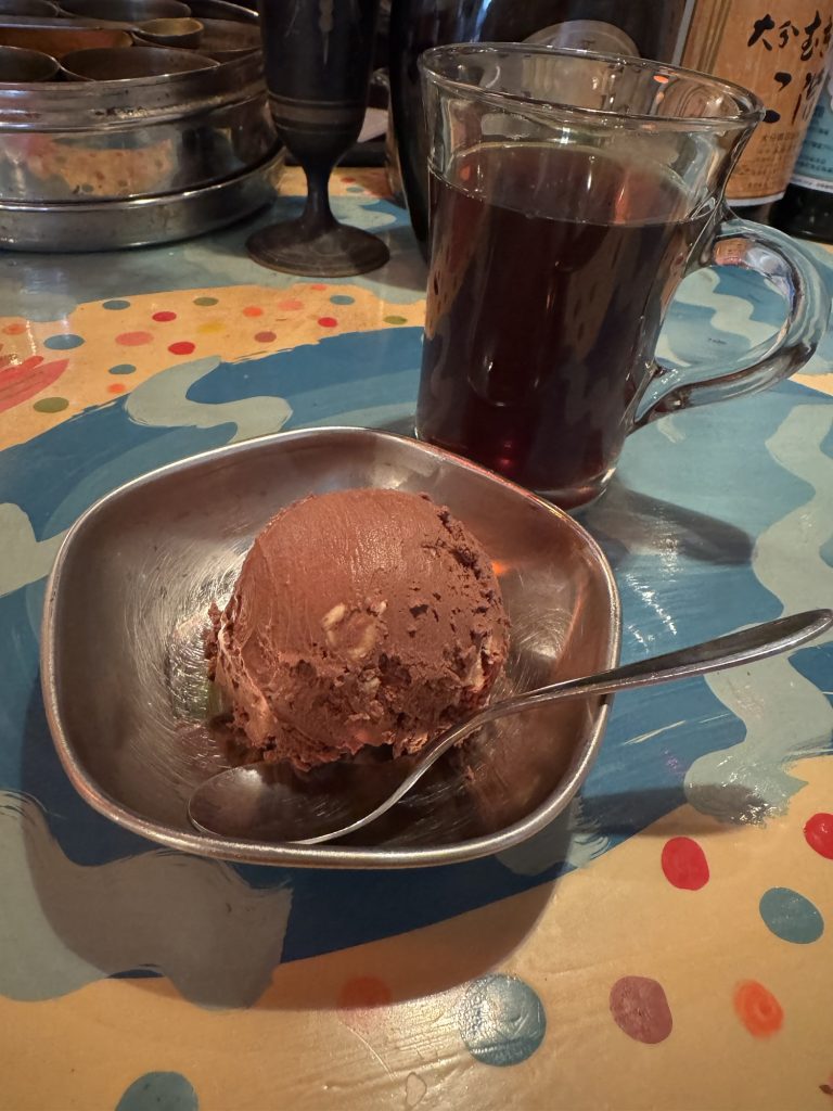 ザッハトルテ風 濃厚ビターチョコとオレンジリキュールのアイス