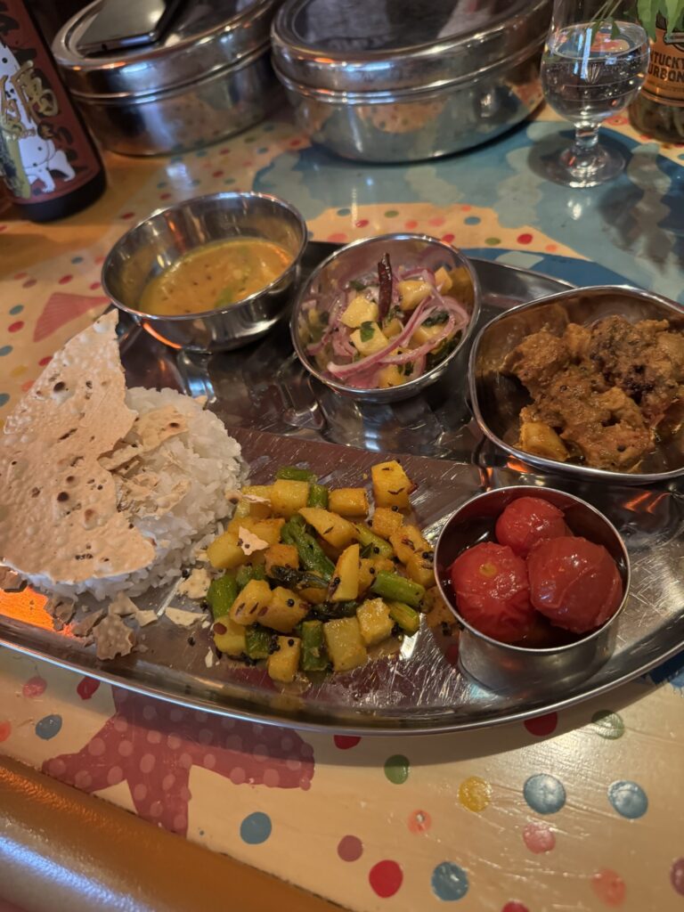 パイナップルとミントのサラダ