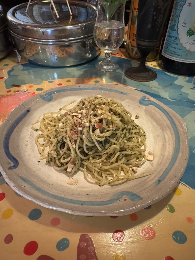 大葉ジェノベーゼの冷製パスタ(自家製デュカ乗せ)