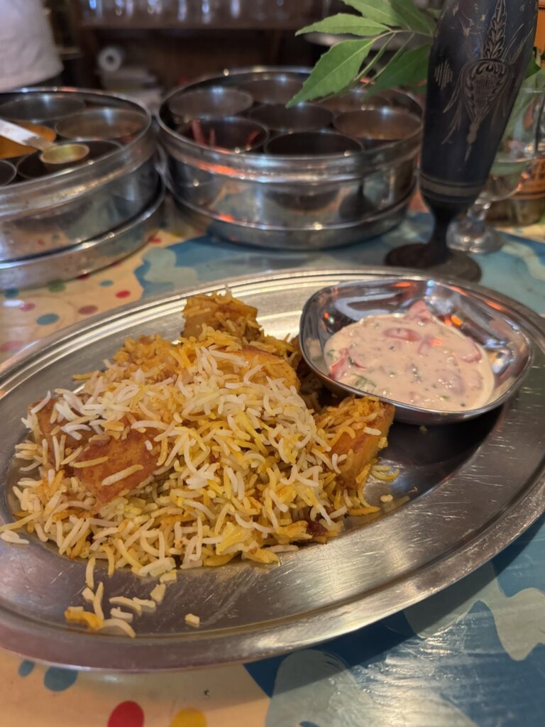 卵とじゃがいものビリヤニ